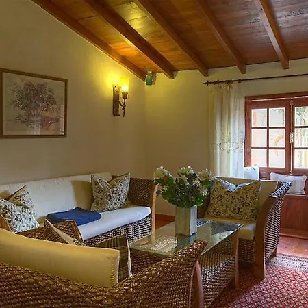 Sleeps 6 Pool Wifi * La Caridad