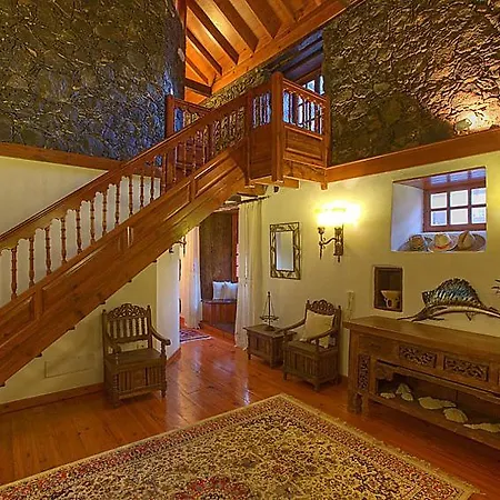 Sleeps 6 Pool Wifi