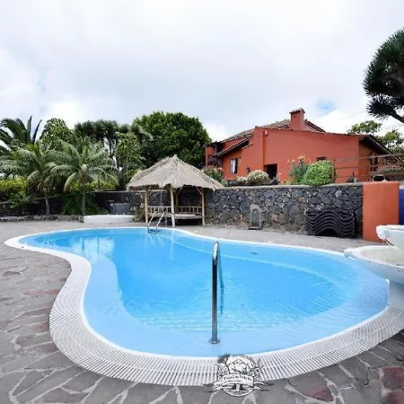 Сasa de vacaciones Sleeps 6 Pool Wifi